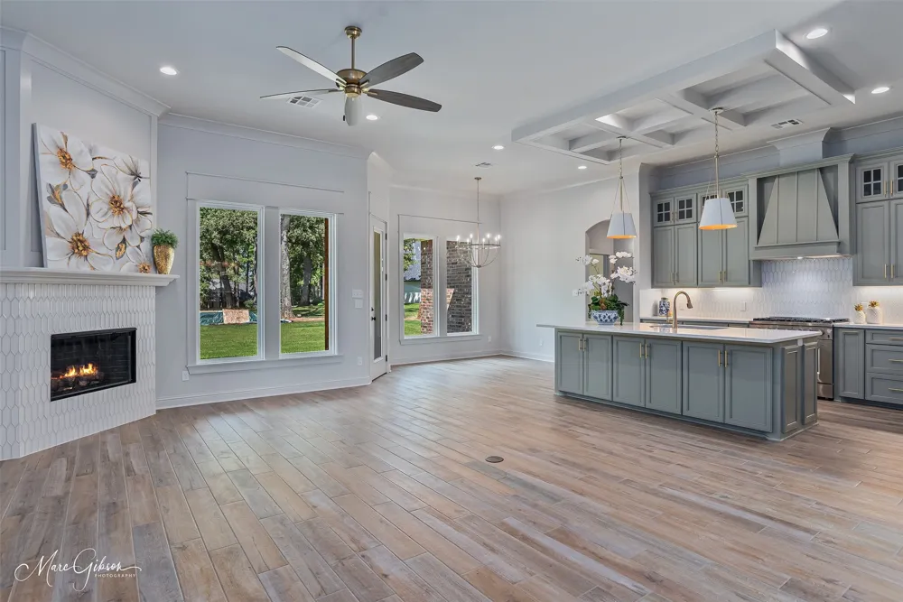 807 Walstonburg Benton, LA 71006