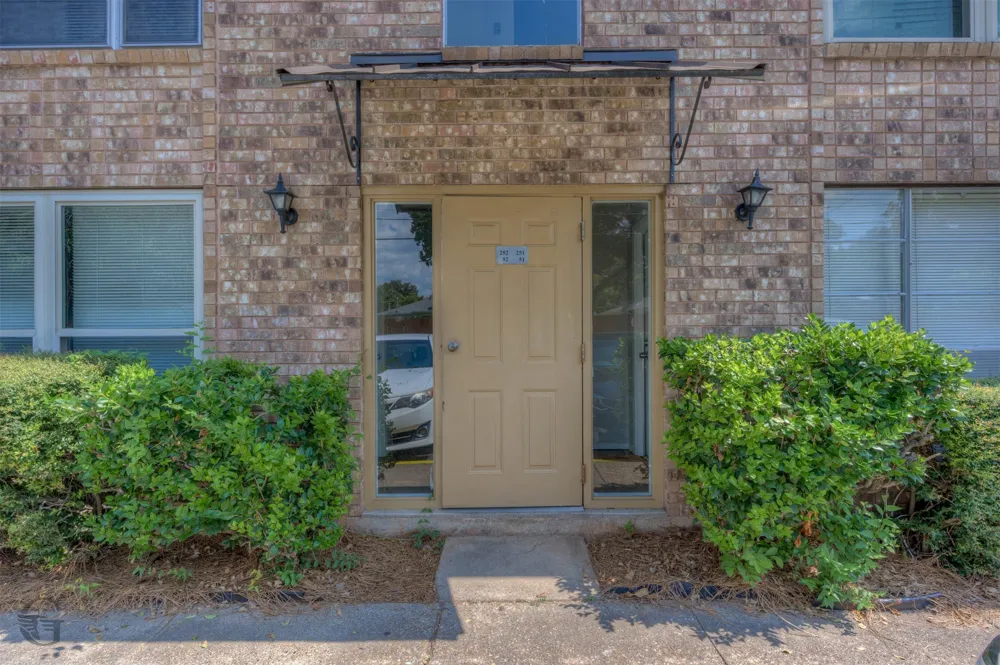1820 E Kings Highway #252 Shreveport, LA 71105