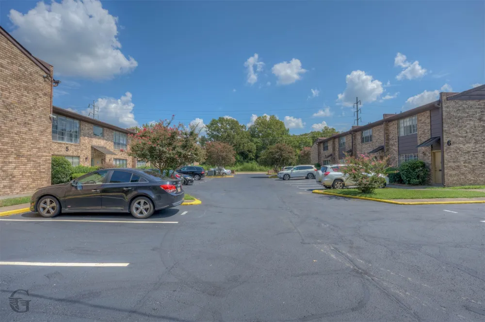 1820 E Kings Highway #252 Shreveport, LA 71105