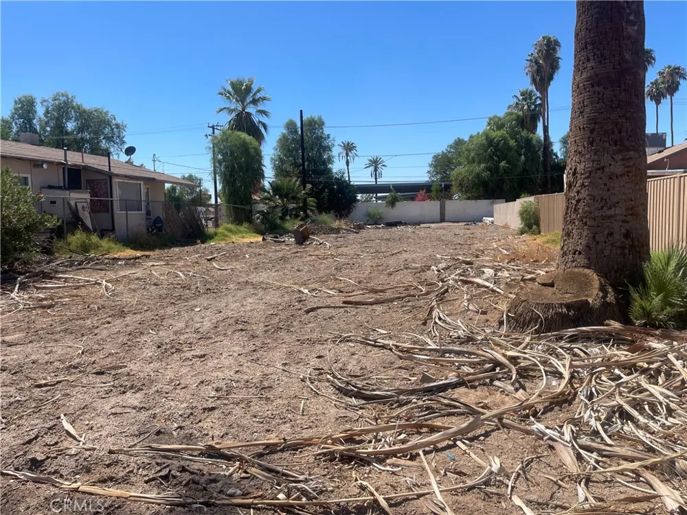 S Broadway Blythe, CA 92225