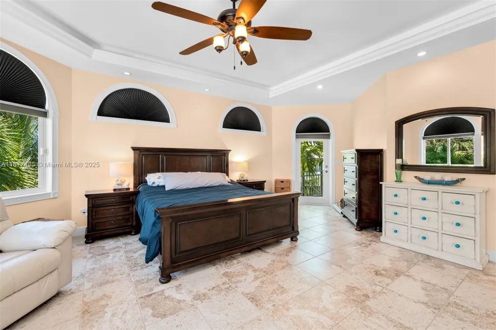 3742 Seagrape St Big Pine, FL 33043