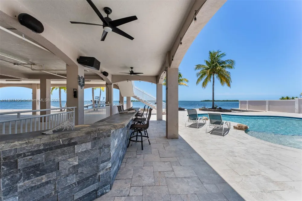 3742 Seagrape St Big Pine, FL 33043