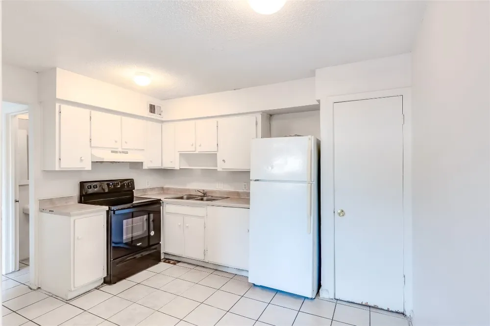 2215 Mission Hill Cir #103 Austin, TX 78741