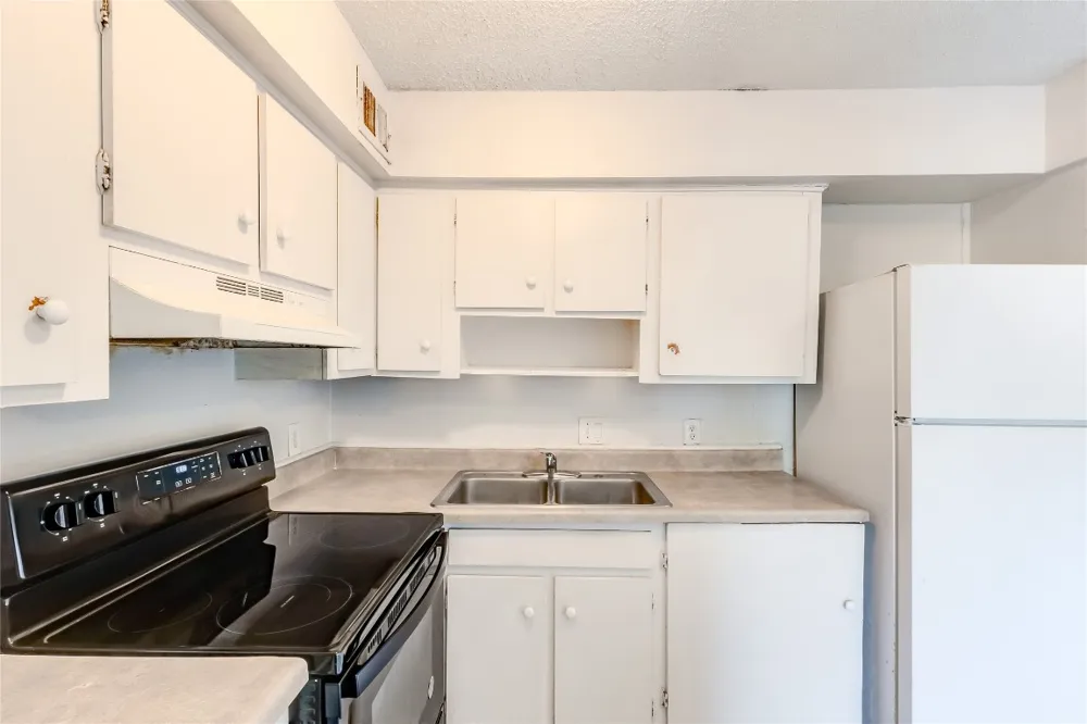 2215 Mission Hill Cir #103 Austin, TX 78741
