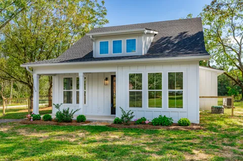 516 W Reed Road