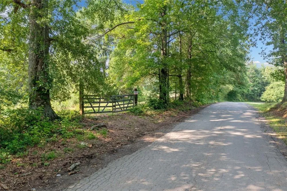 643 Rope Mill Road Woodstock, GA 30188