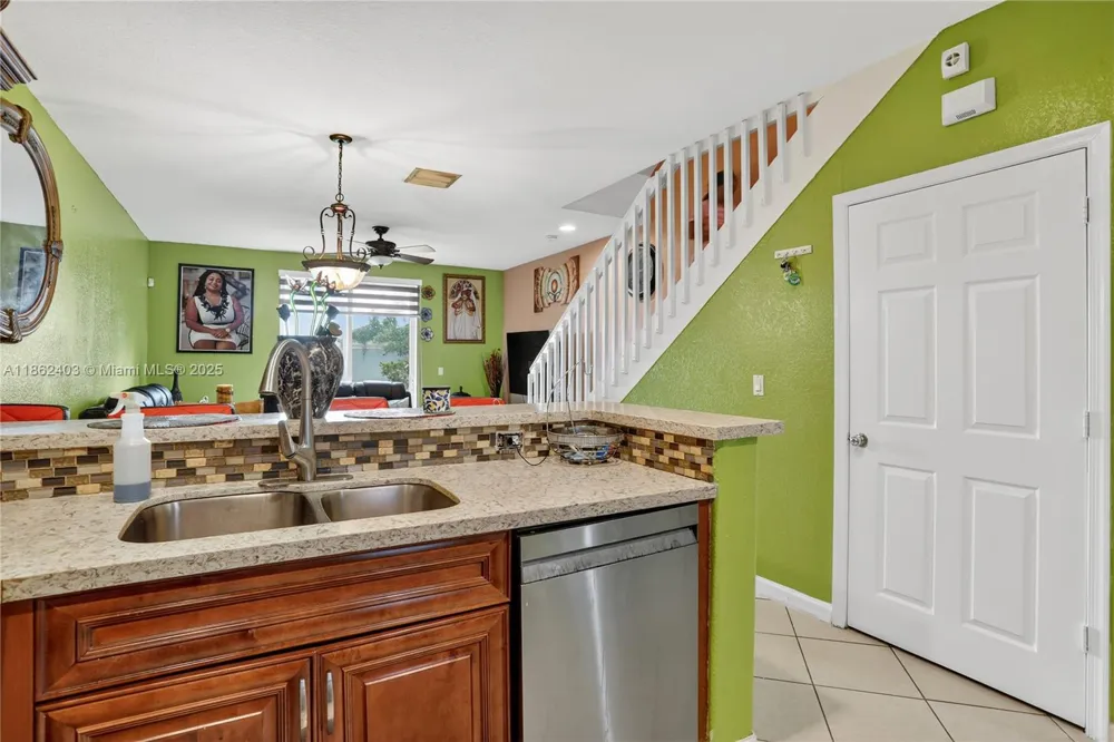 3445 NW 14th Ct Lauderhill, FL 33311