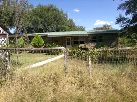 2006 Elm Creek Drive