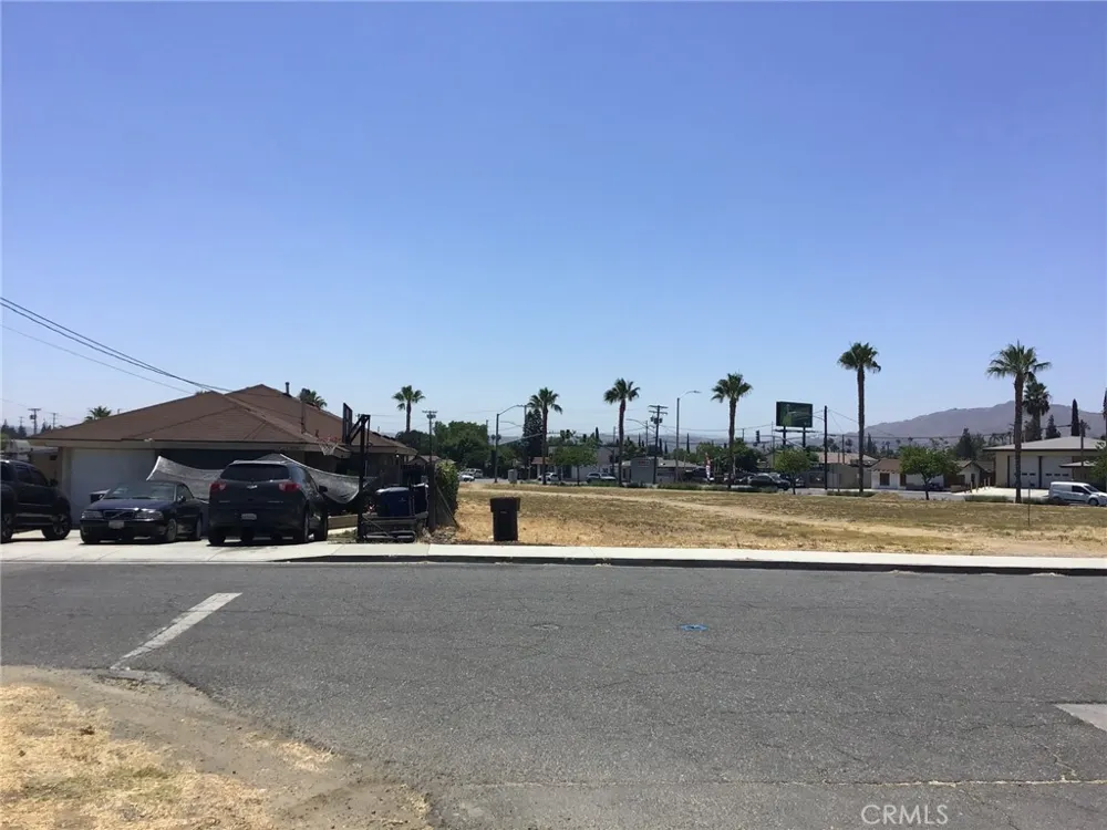 Bushnell Avenue Riverside, CA 92505