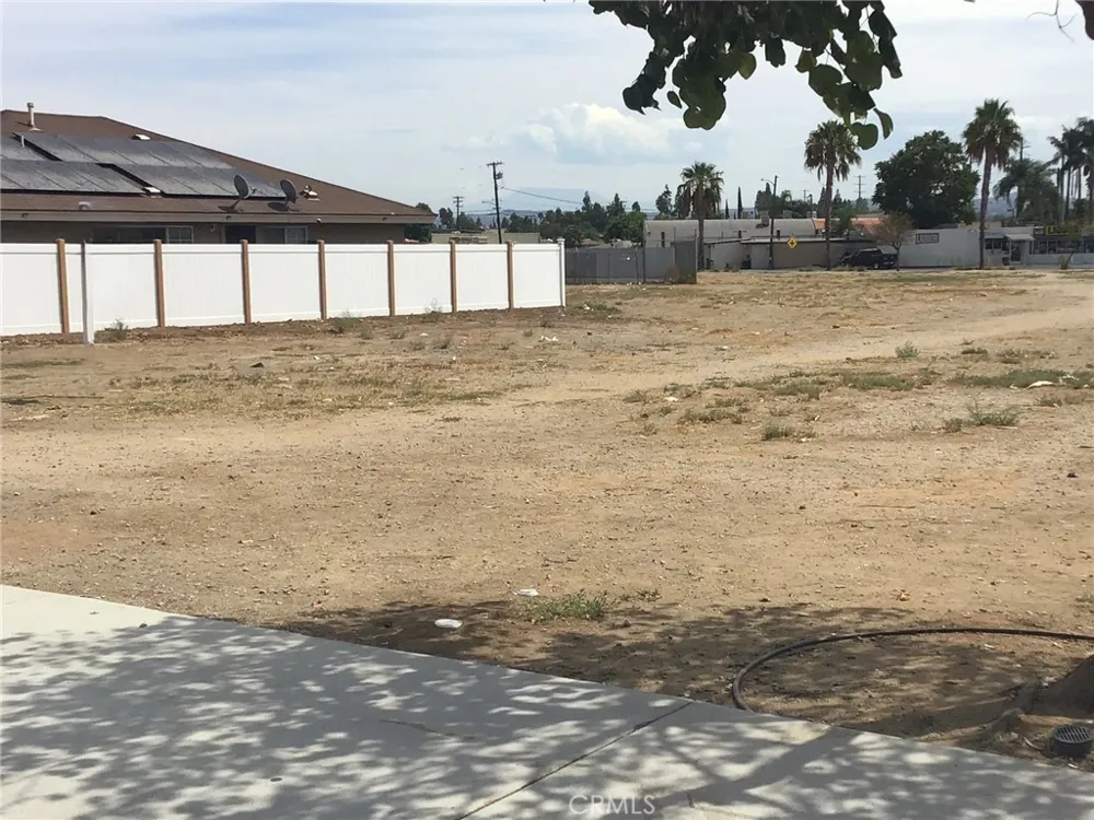 Bushnell Avenue Riverside, CA 92505
