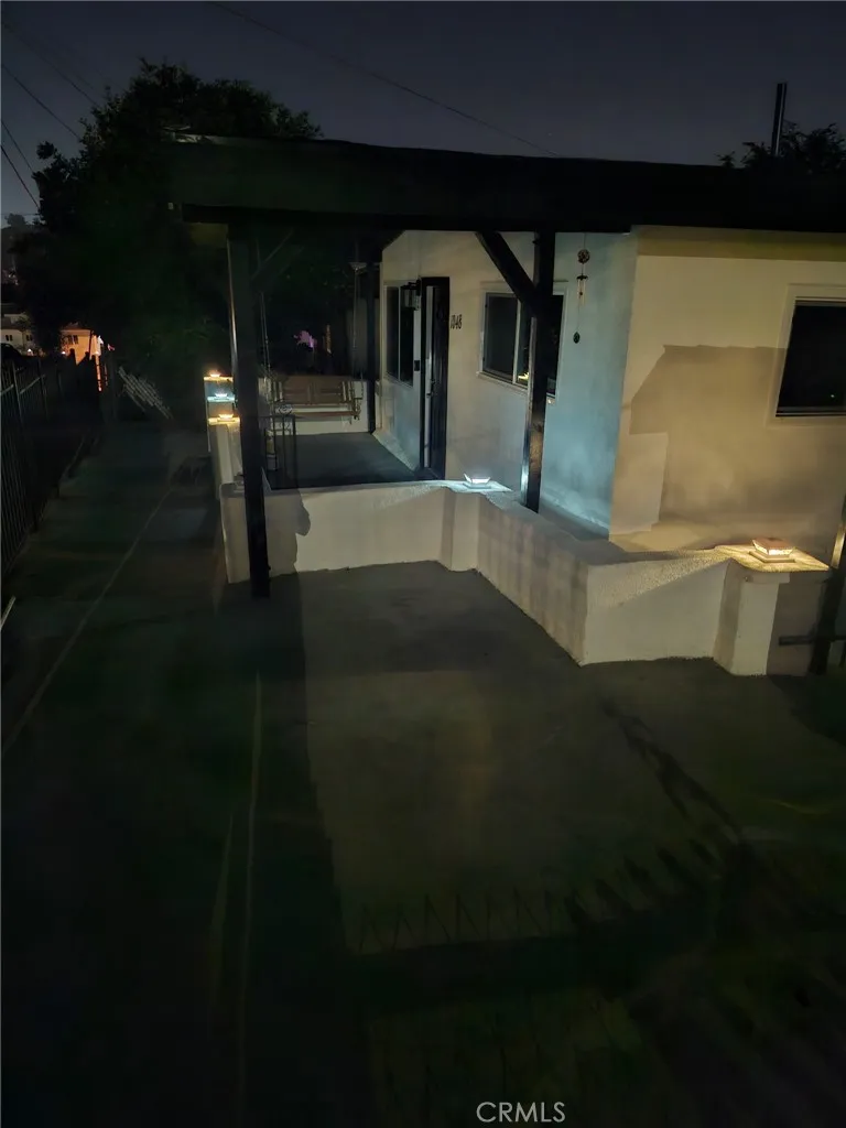 1048 Dexter Street Los Angeles, CA 90042