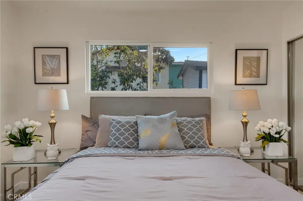 1048 Dexter Street Los Angeles, CA 90042