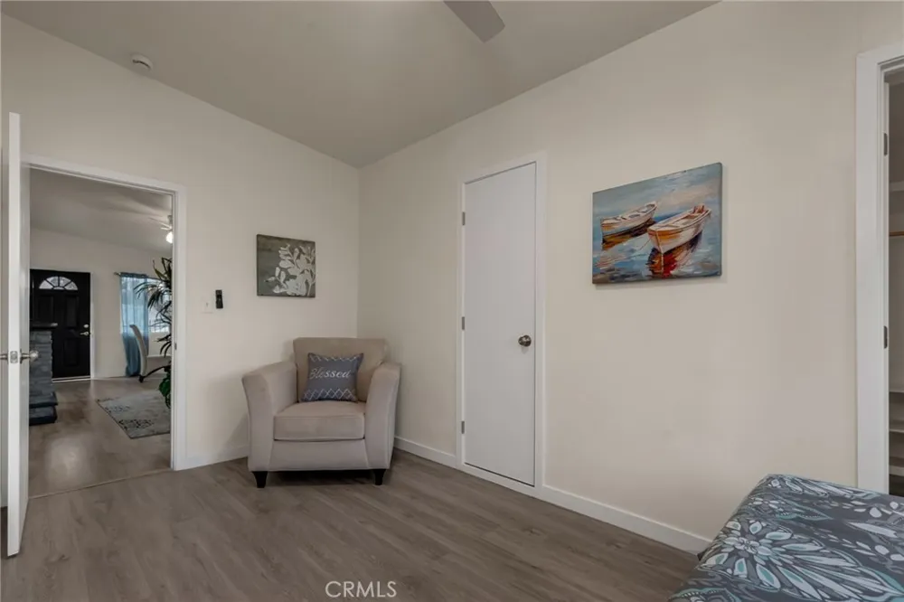 1048 Dexter Street Los Angeles, CA 90042