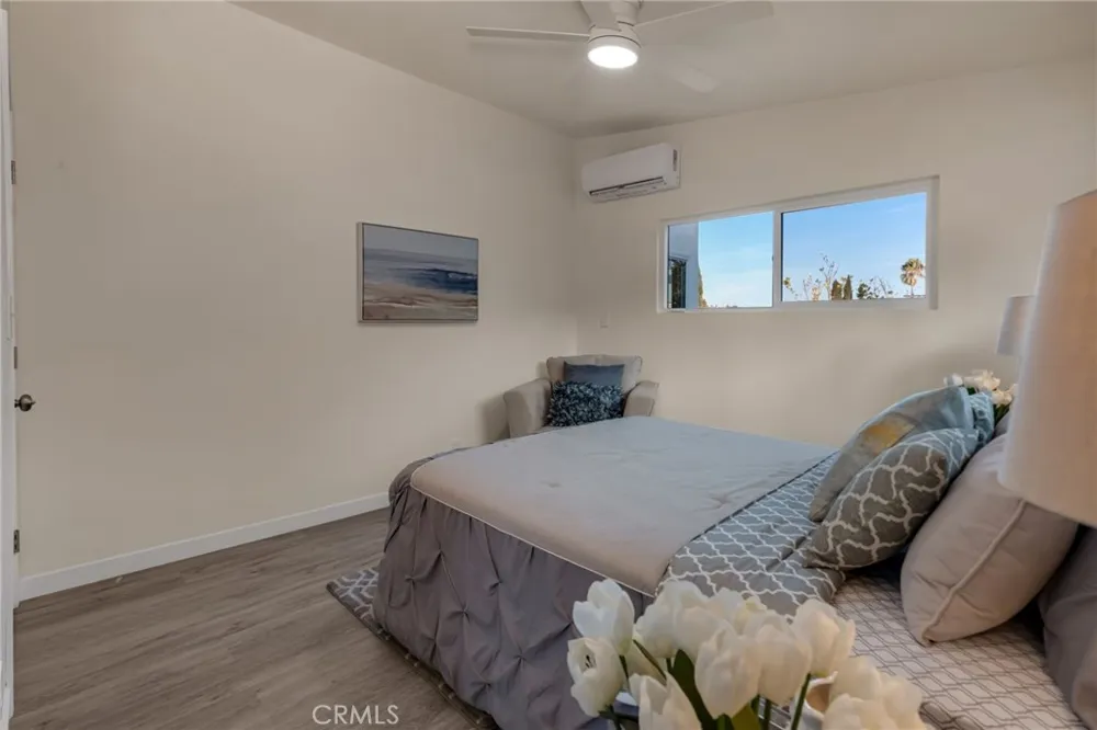 1048 Dexter Street Los Angeles, CA 90042