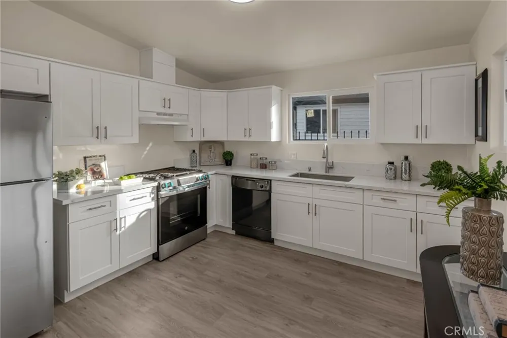 1048 Dexter Street Los Angeles, CA 90042