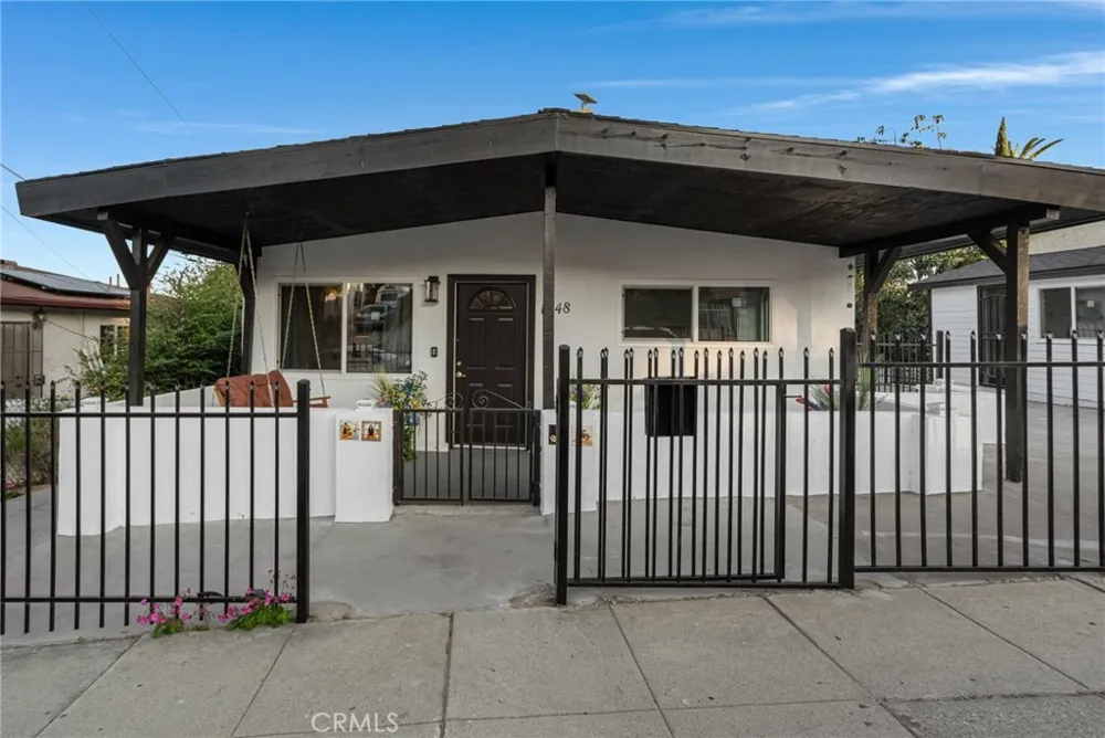 1048 Dexter Street Los Angeles, CA 90042