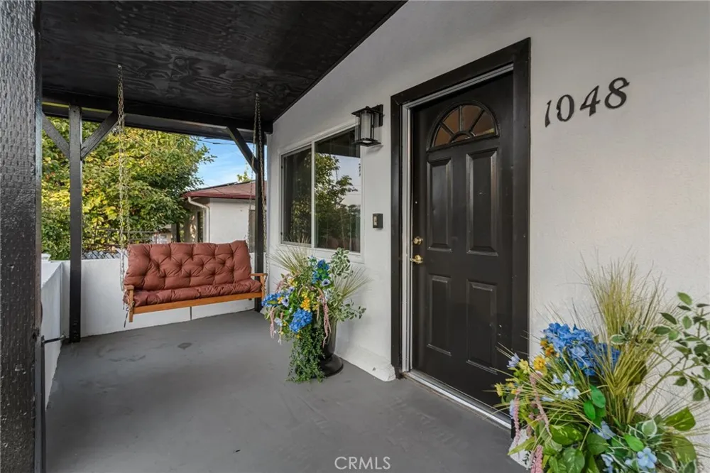 1048 Dexter Street Los Angeles, CA 90042