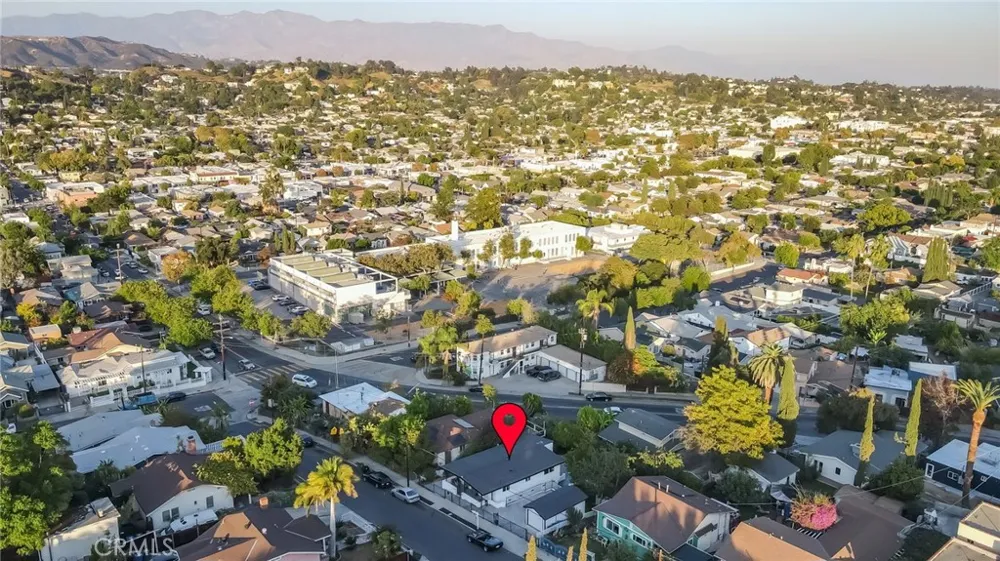 1048 Dexter Street Los Angeles, CA 90042