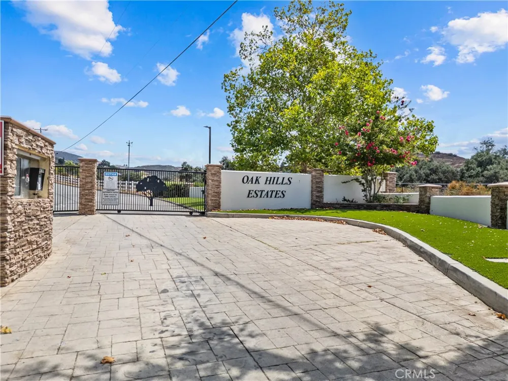 37807 Valgio Calimesa, CA 92320