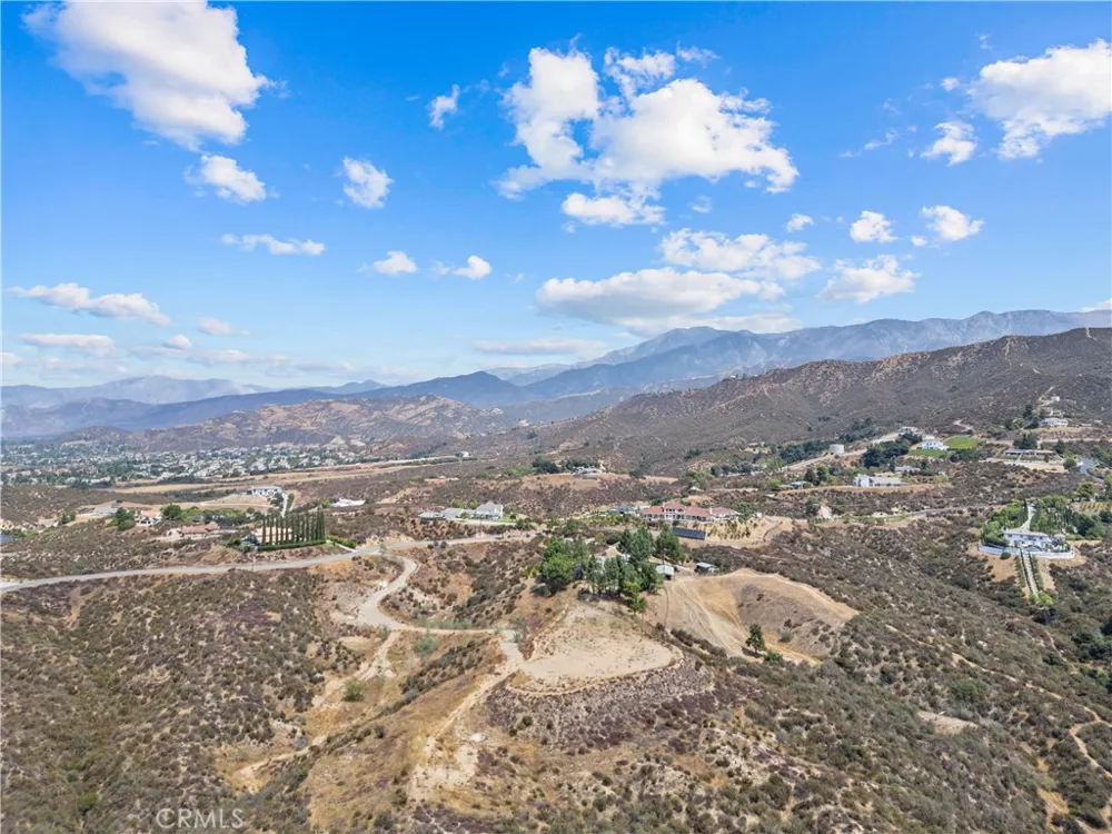 37807 Valgio Calimesa, CA 92320