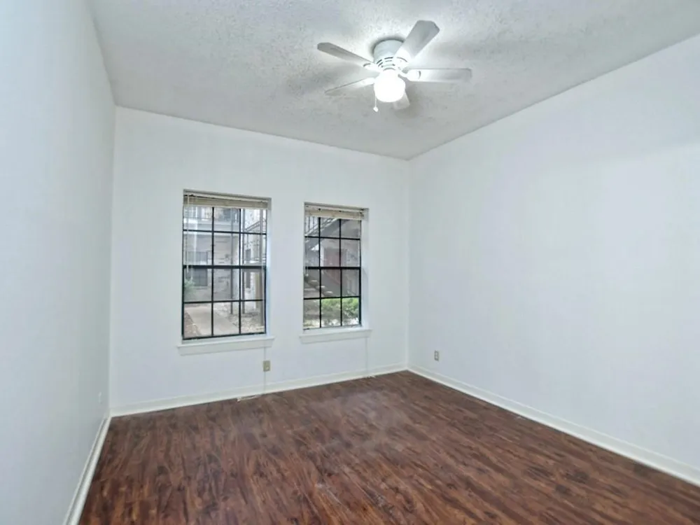 2216 San Gabriel Street #105 Austin, TX 78705