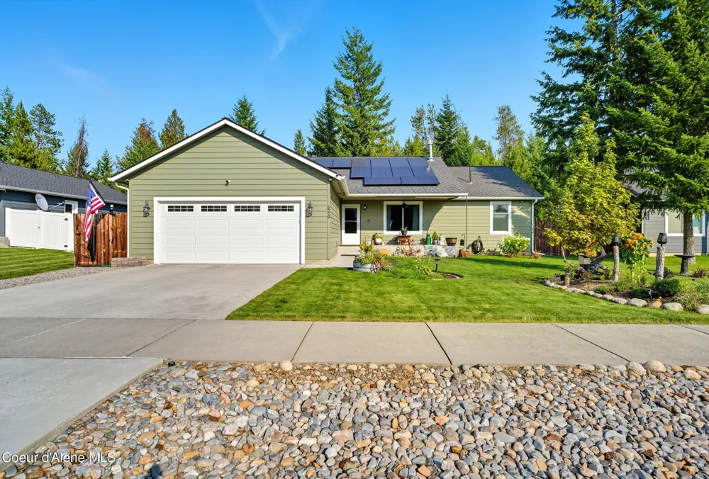 5779 W FREDRICK LOOP Spirit Lake, ID 83869
