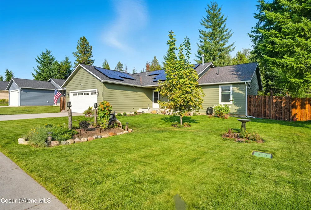 5779 W FREDRICK LOOP Spirit Lake, ID 83869