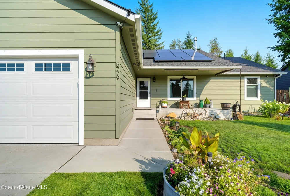5779 W FREDRICK LOOP Spirit Lake, ID 83869