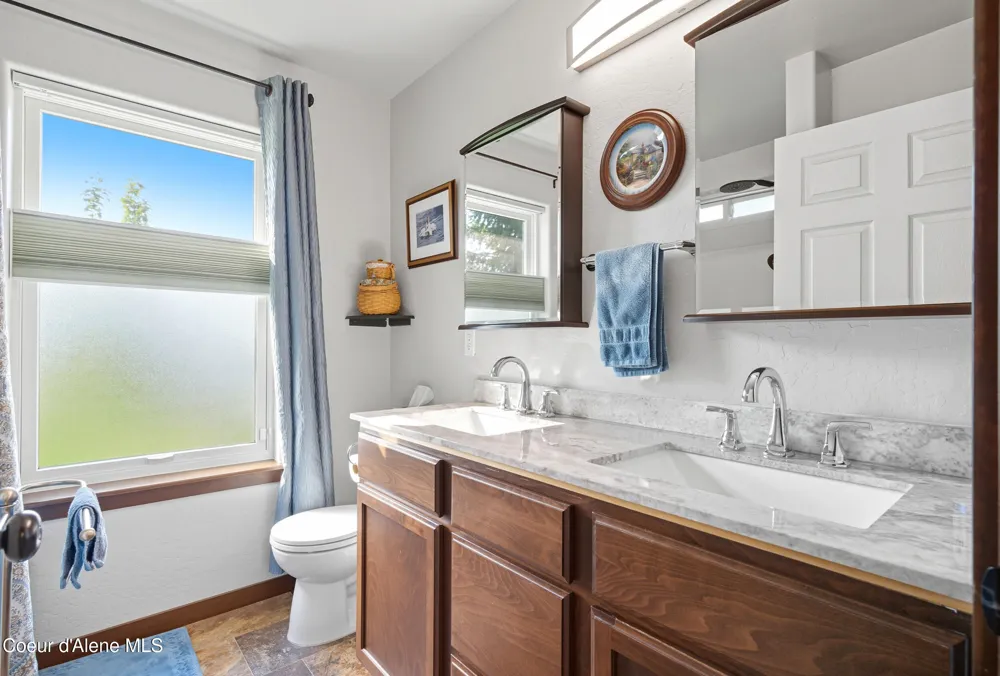 5779 W FREDRICK LOOP Spirit Lake, ID 83869
