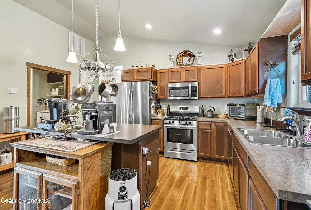 5779 W FREDRICK LOOP Spirit Lake, ID 83869