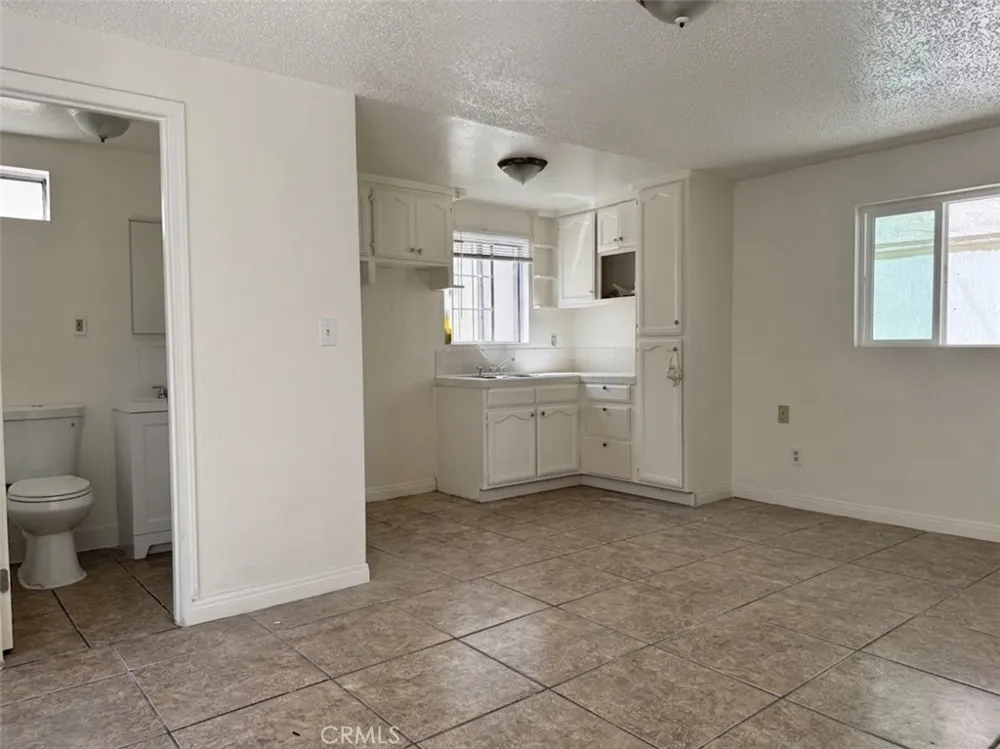 2749 Live Oak Street Huntington Park, CA 90255