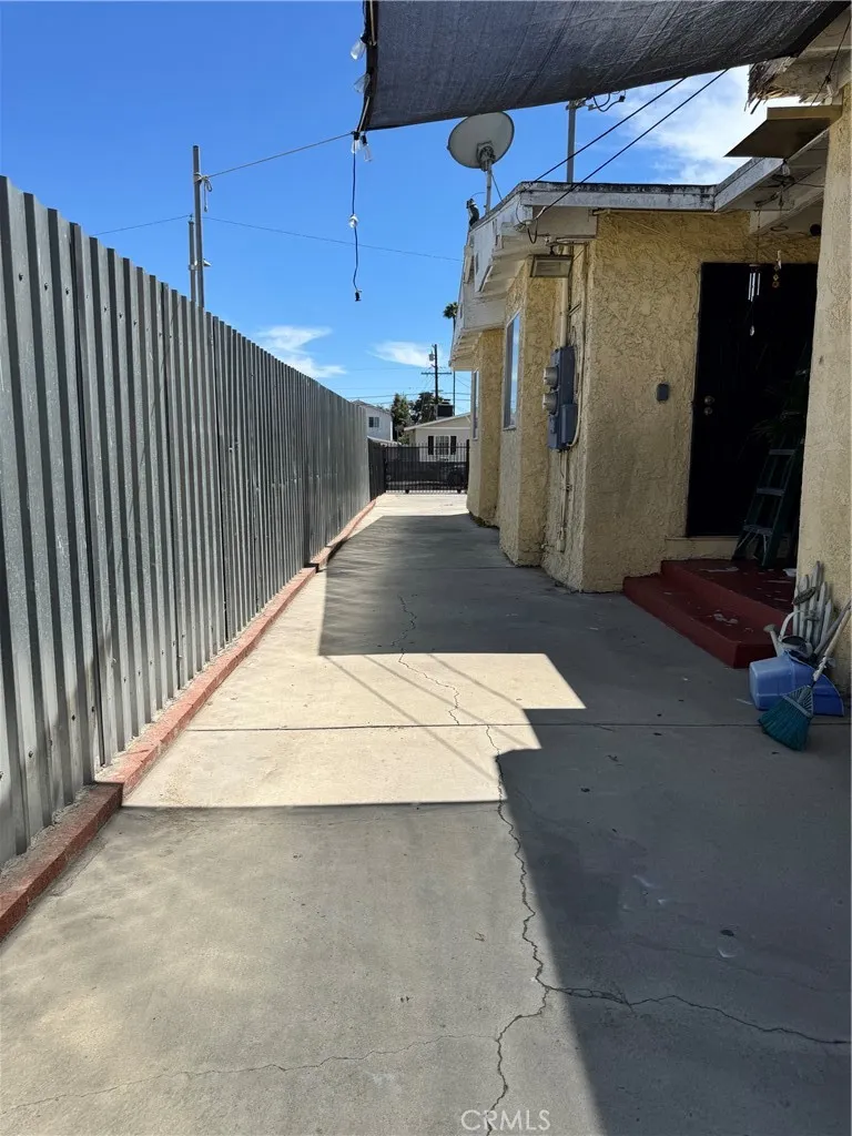 2749 Live Oak Street Huntington Park, CA 90255