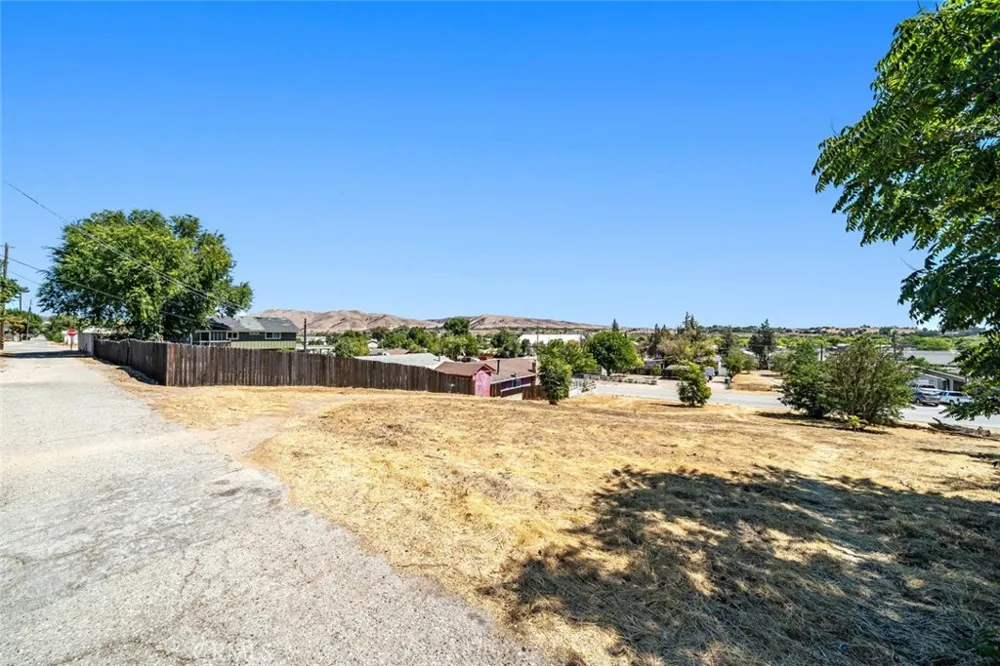 965 L Street San Miguel, CA 93451