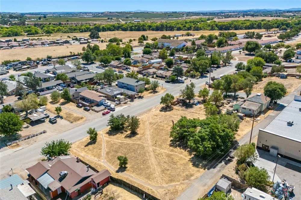 965 L Street San Miguel, CA 93451