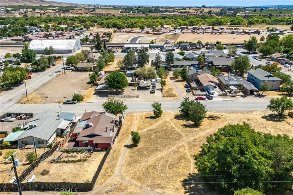 965 L Street San Miguel, CA 93451