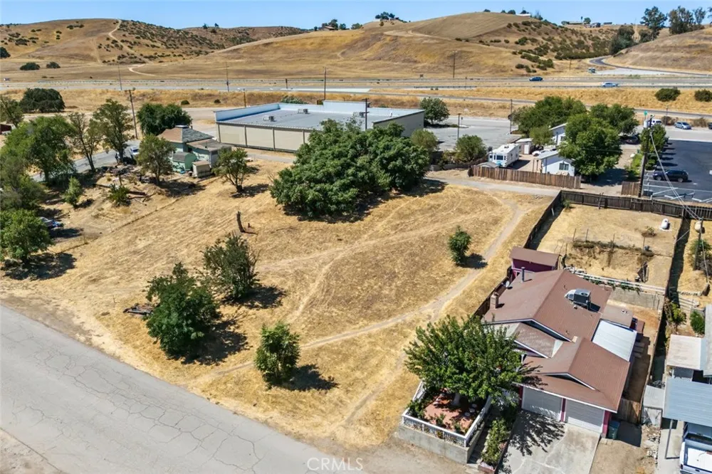 965 L Street San Miguel, CA 93451