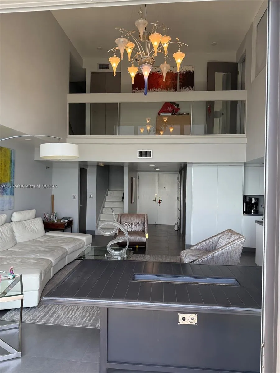 151 SE 15th Rd #2703 Miami, FL 33129