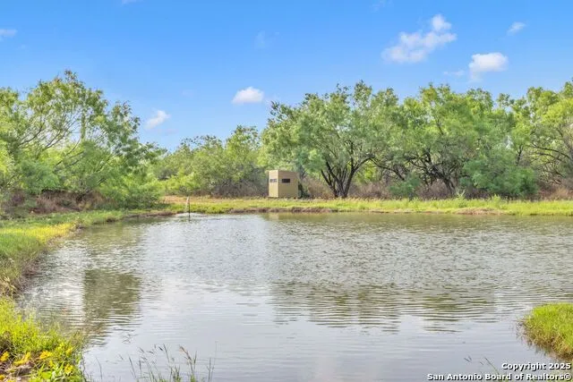 2654 Matthews Ranch Road Dilley, TX 78017