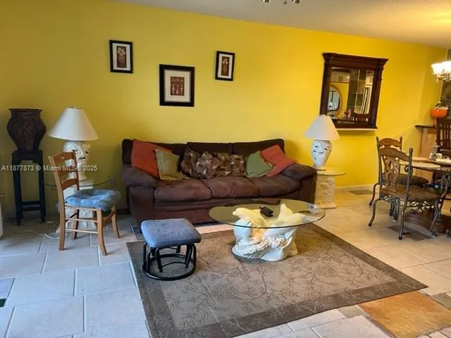600 Uno Lago Dr #302 Juno Beach, FL 33408