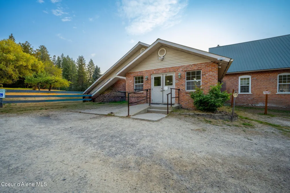 1024 Sagle Road Sagle, ID 83860