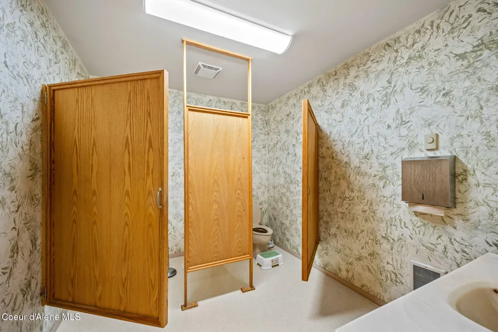 1024 Sagle Road Sagle, ID 83860