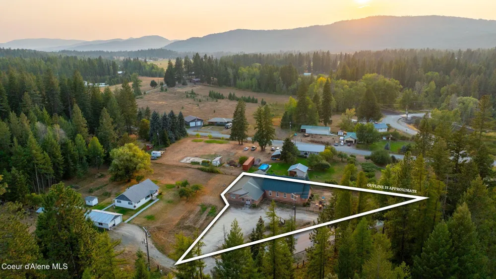 1024 Sagle Road Sagle, ID 83860