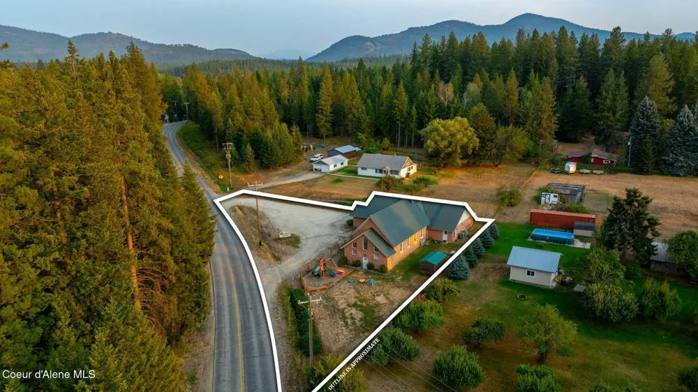 1024 Sagle Road Sagle, ID 83860