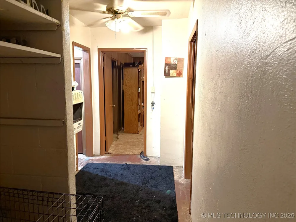 319 E Oak Street Stilwell, OK 74960