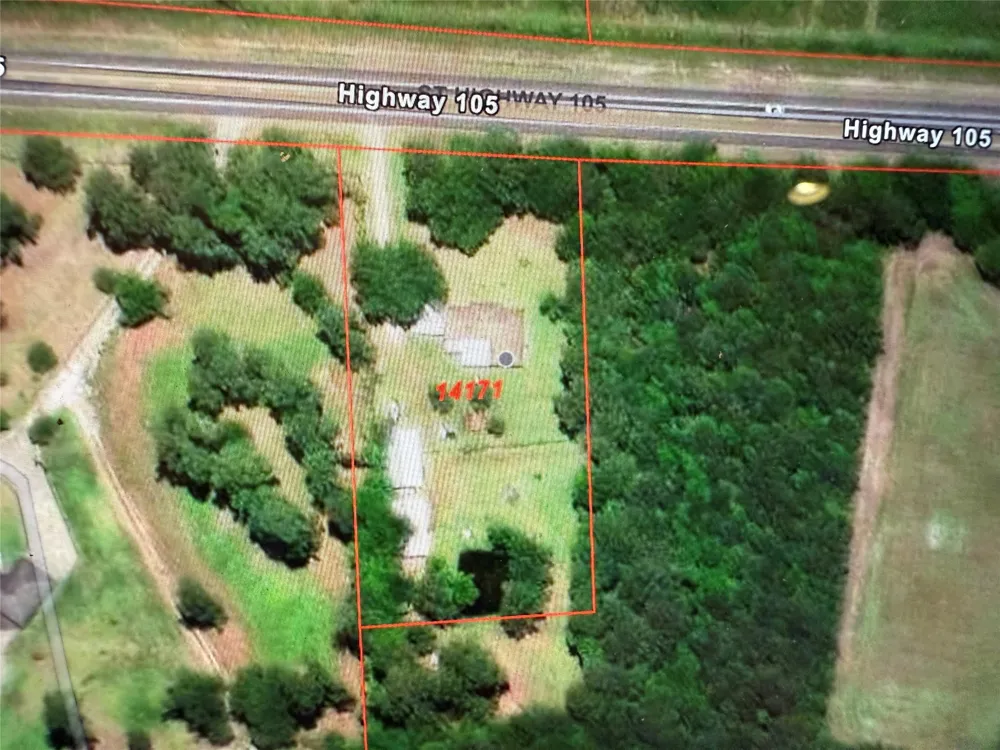 5604 Highway 105 Hull, TX 77564
