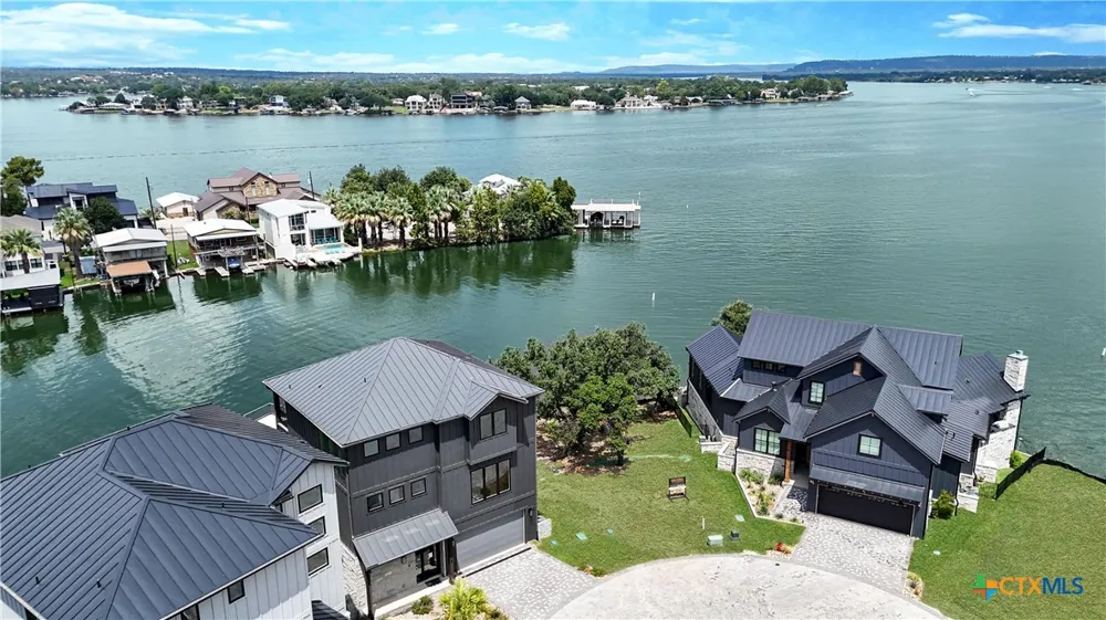 7 Pointview Dr. Granite Shoals, TX 78654