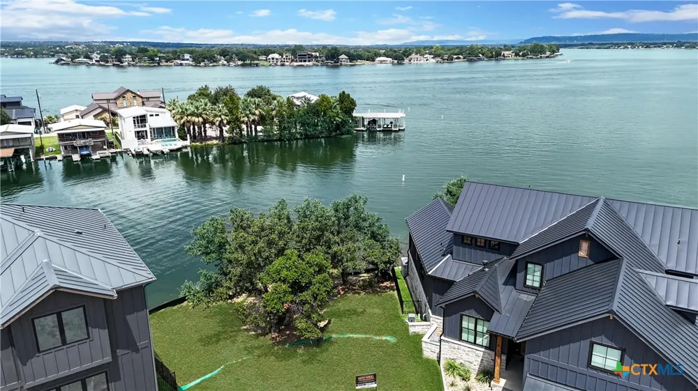 7 Pointview Dr. Granite Shoals, TX 78654