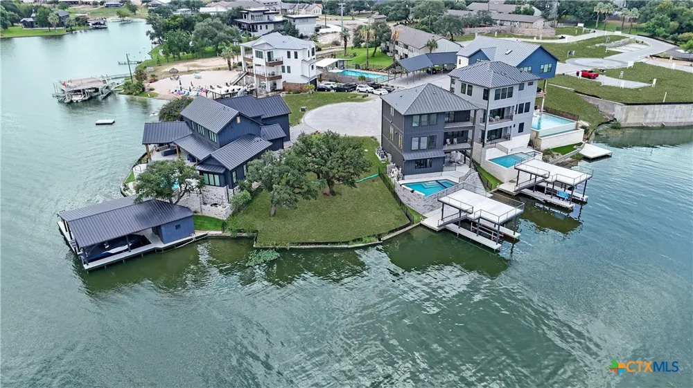 7 Pointview Dr. Granite Shoals, TX 78654