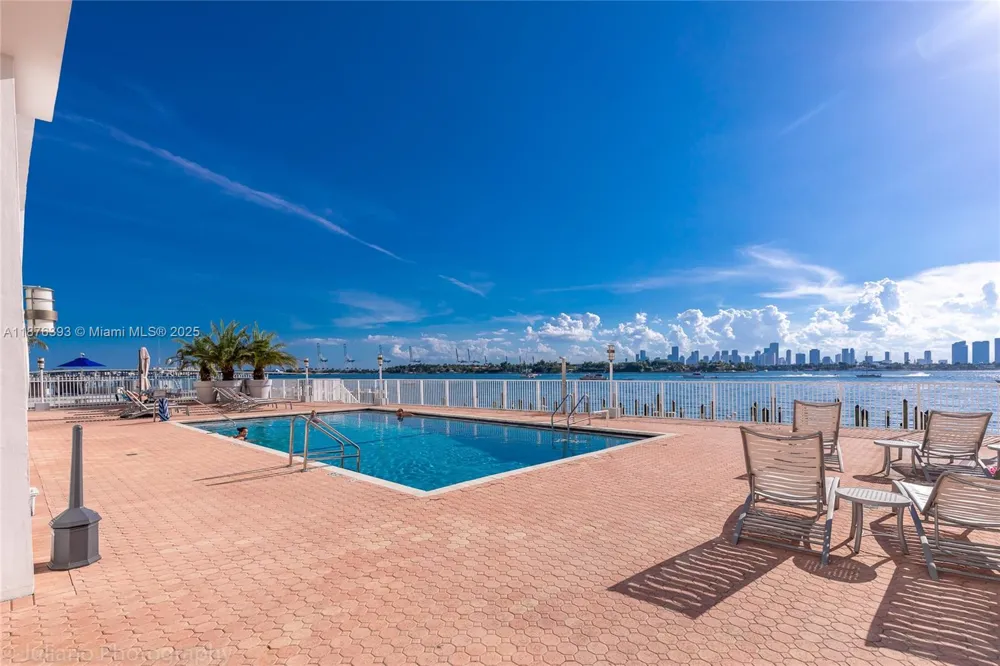 1228 West Ave #312 Miami Beach, FL 33139