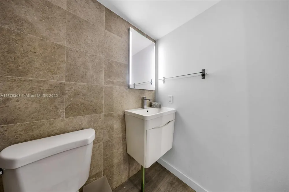 1228 West Ave #312 Miami Beach, FL 33139
